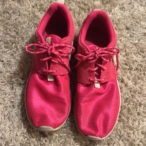 Nike Roshe sneakers
